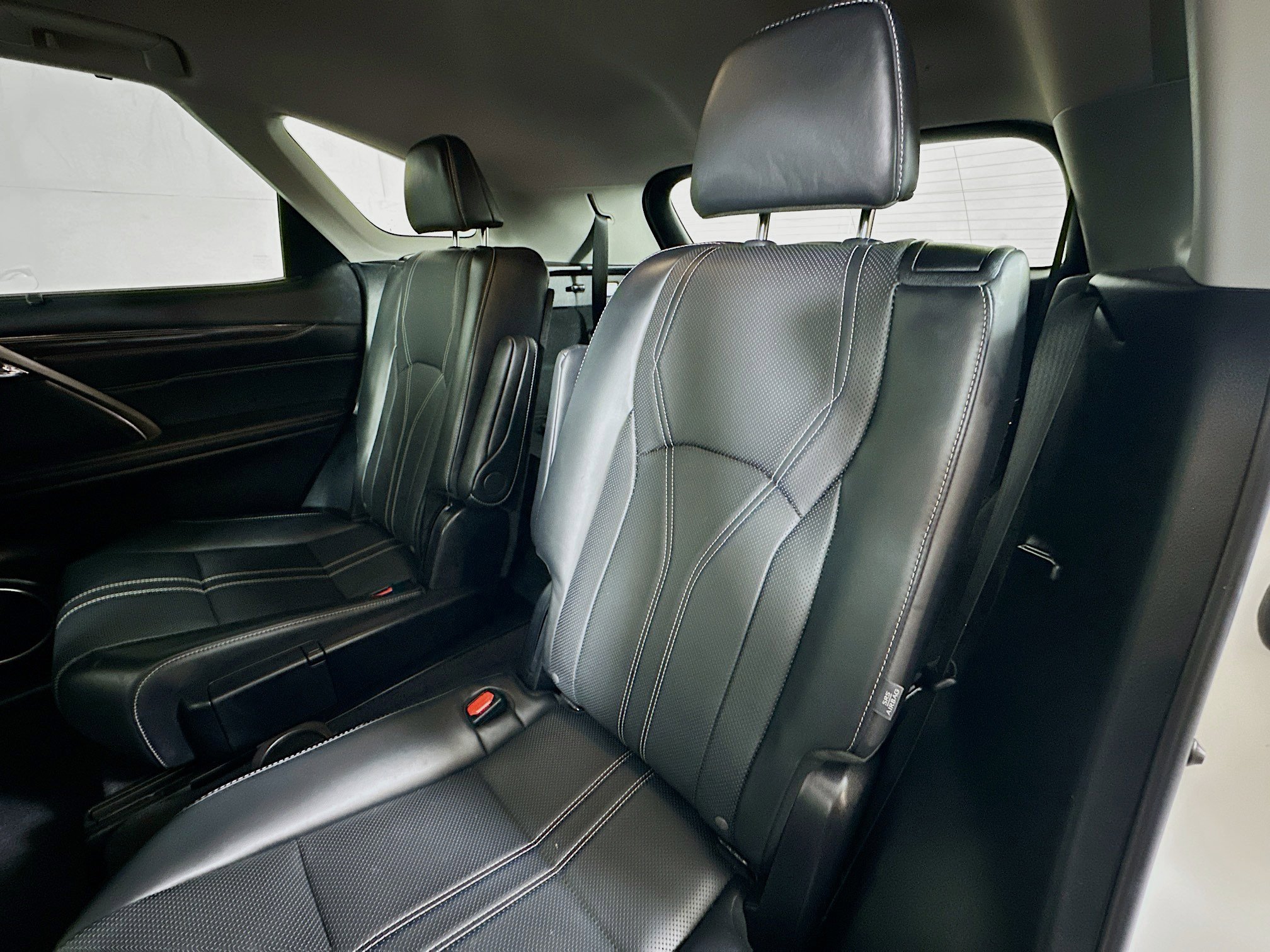 Used 2021 Lexus RX 450hL Luxury w/ Cold Area Package (CK) image 25