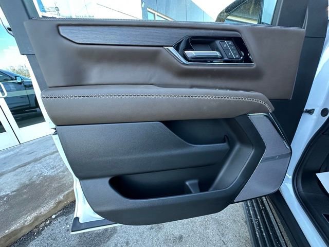 New 2026 GMC Yukon XL Denali Ultimate w/ LPO, Floor Liner Package image 14