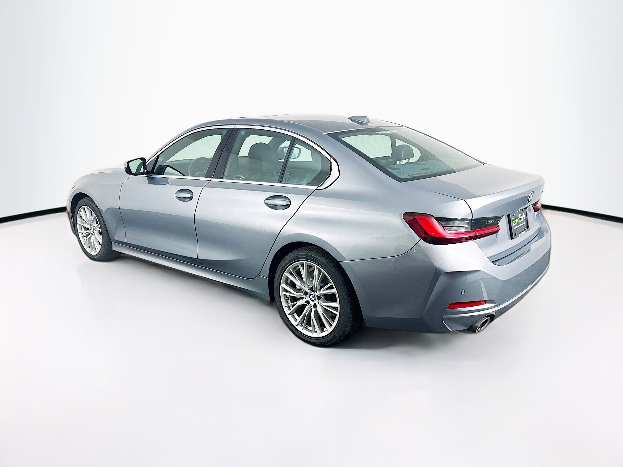 Used 2024 BMW 330i Sedan image 5