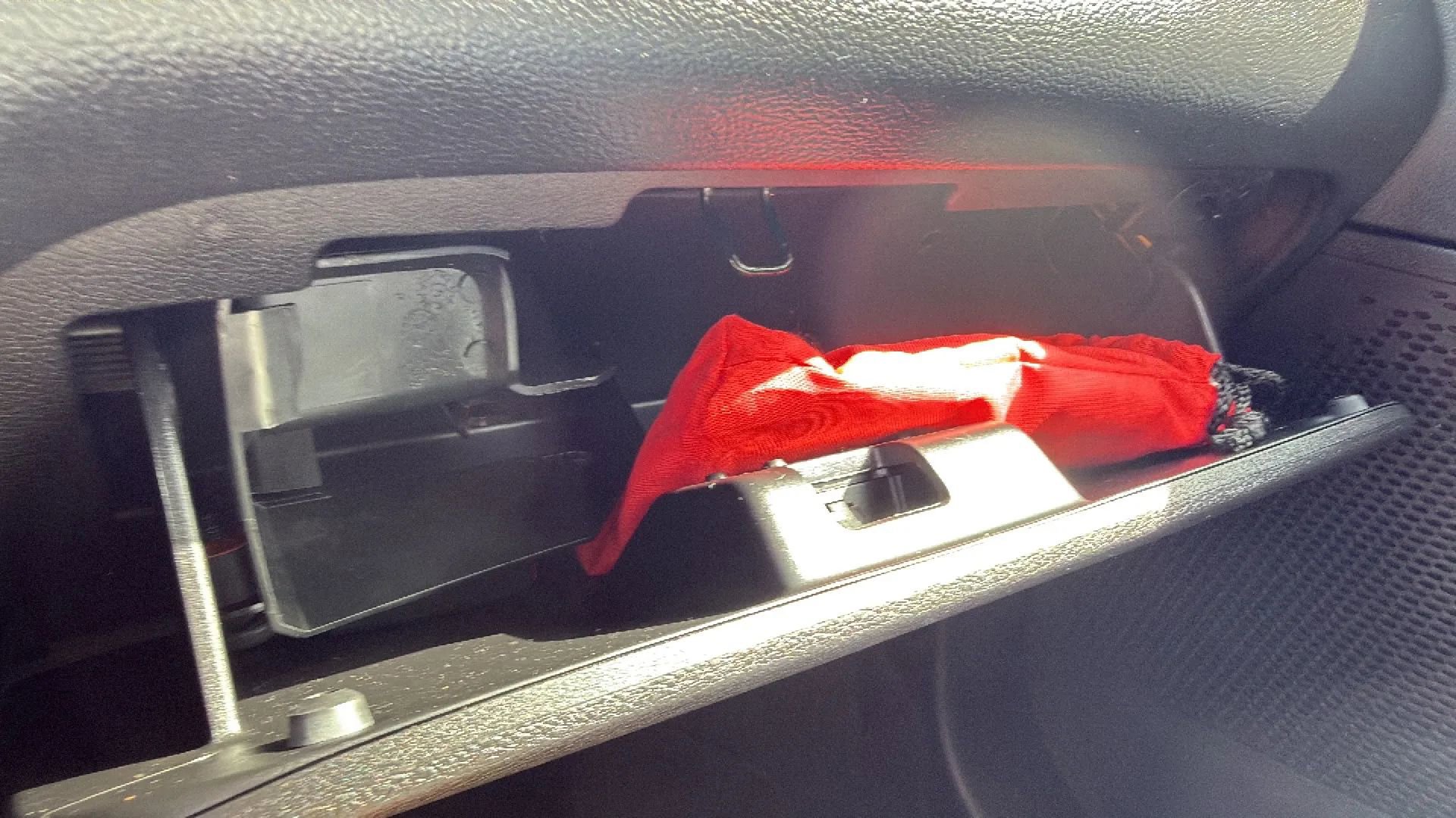 Used 2019 Dodge Journey SE w/ Blacktop Package image 28