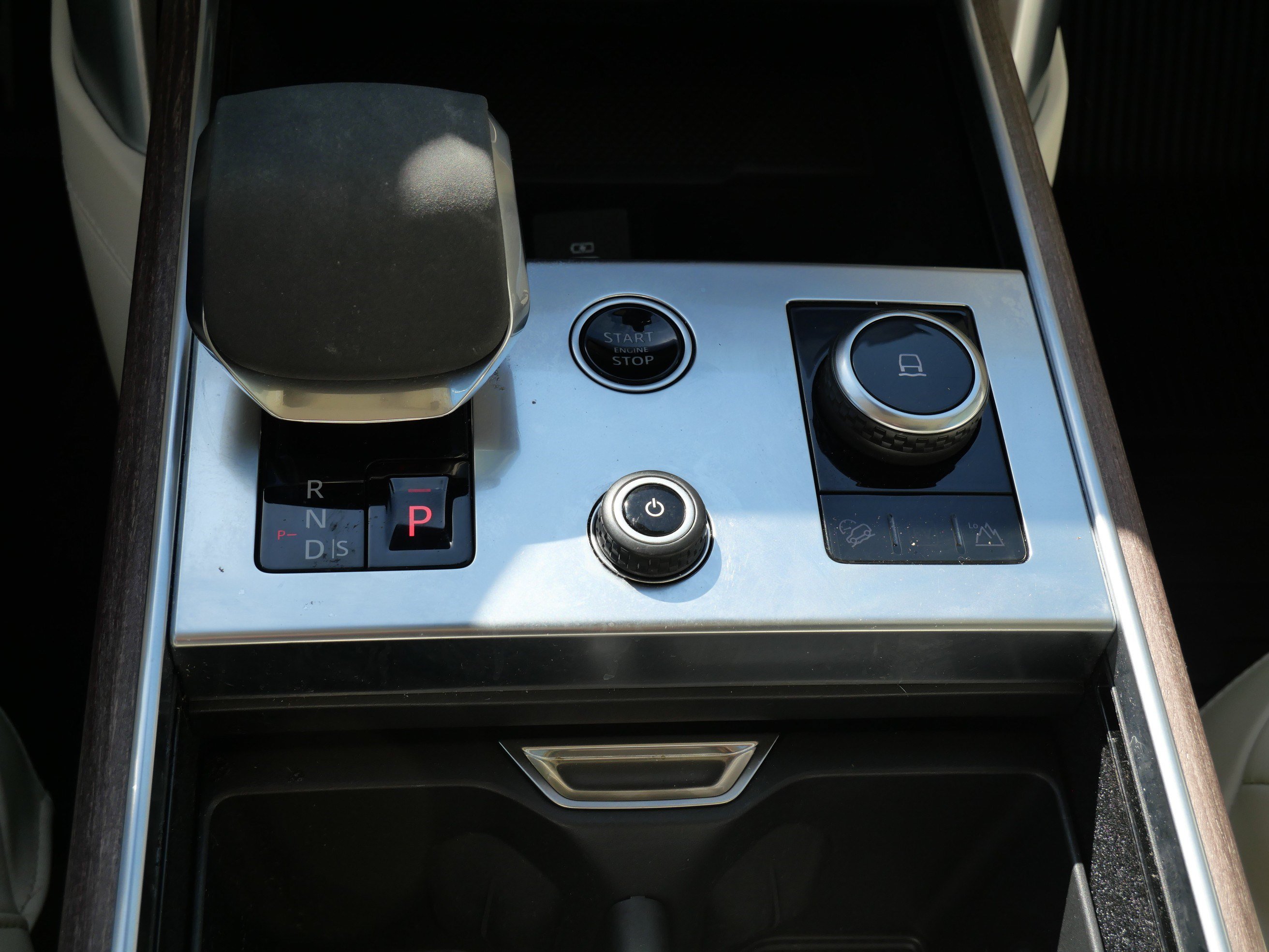 Certified 2023 Land Rover Range Rover Autobiography AWD/4WD image 23