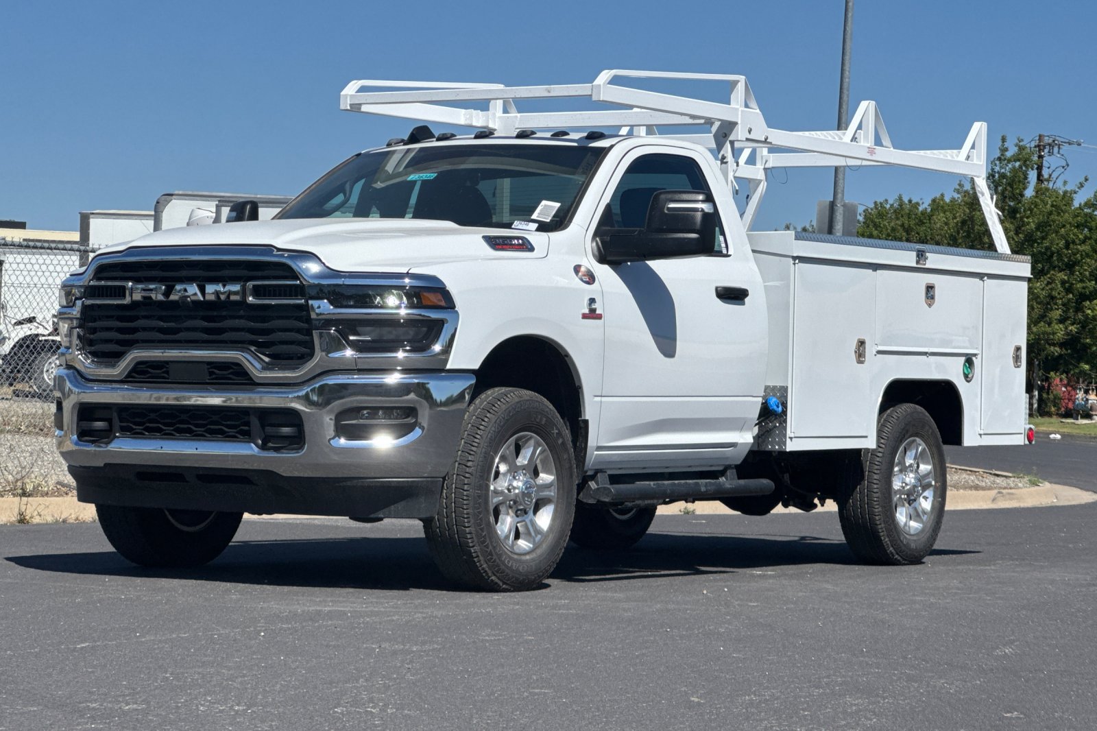 New 2026 RAM 3500 Tradesman w/ Chrome Appearance Group A AWD/4WD image 7