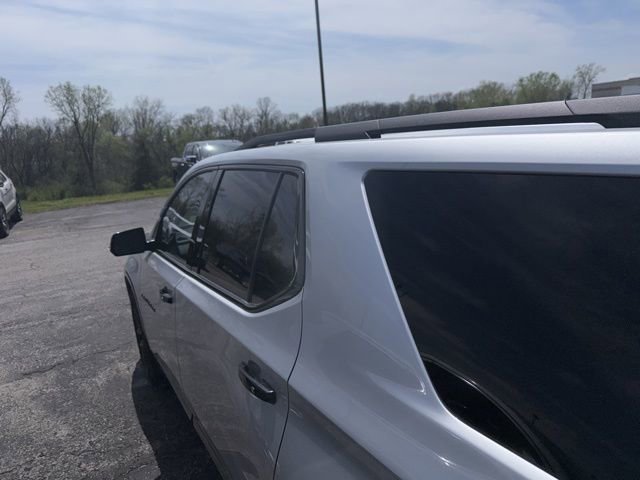 Used 2019 Chevrolet Traverse Premier w/ Redline Edition AWD/4WD image 24