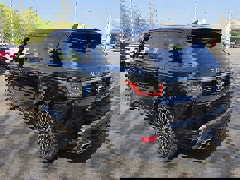 Used 2018 Land Rover Range Rover Sport HSE image 11