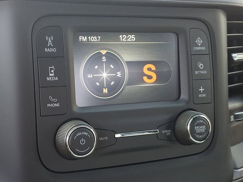 Used 2024 RAM 2500 Tradesman w/ Chrome Appearance Group image 15