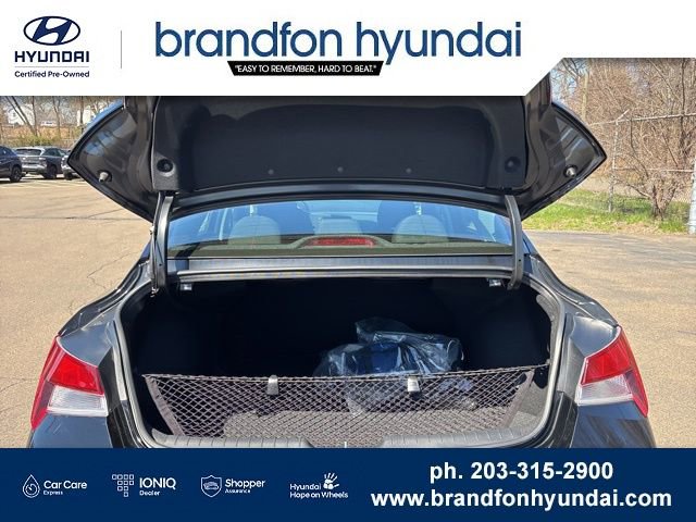 Certified 2026 Hyundai Elantra SE w/ Cargo Package FWD image 29
