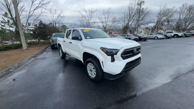 Used 2024 Toyota Tacoma SR image 3