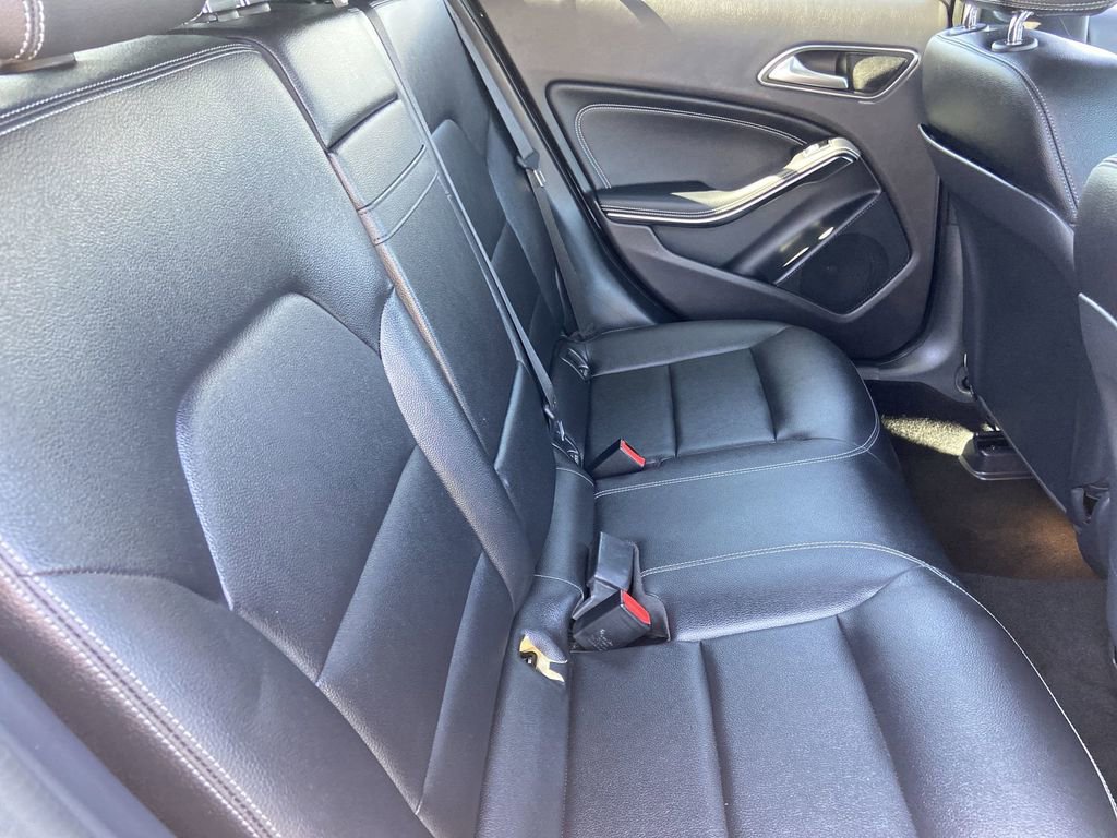 Used 2018 Mercedes-Benz GLA 250 4MATIC w/ Convenience Package image 21