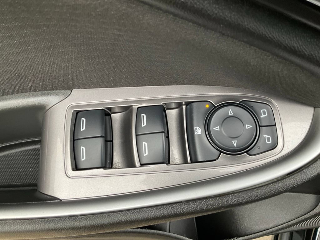 Used 2025 Chevrolet Malibu LS FWD image 27