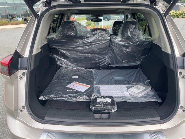 New 2026 Nissan Rogue Platinum AWD/4WD image 9
