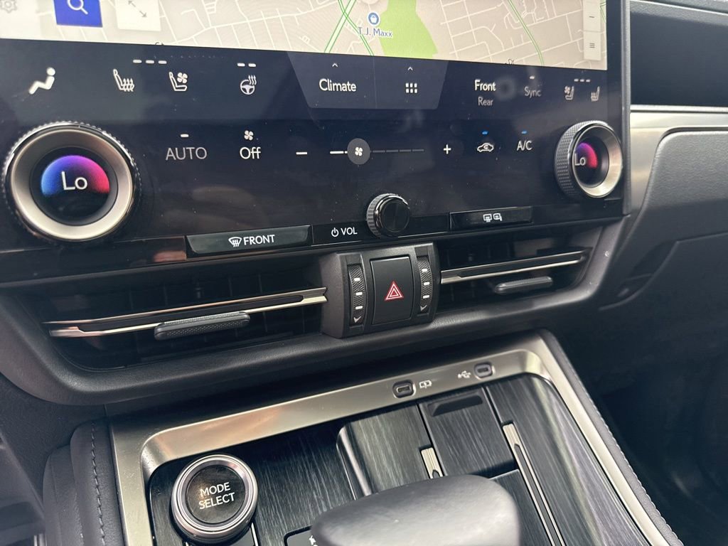 Used 2025 Lexus GX 550 w/ Cold Area Package AWD/4WD image 35