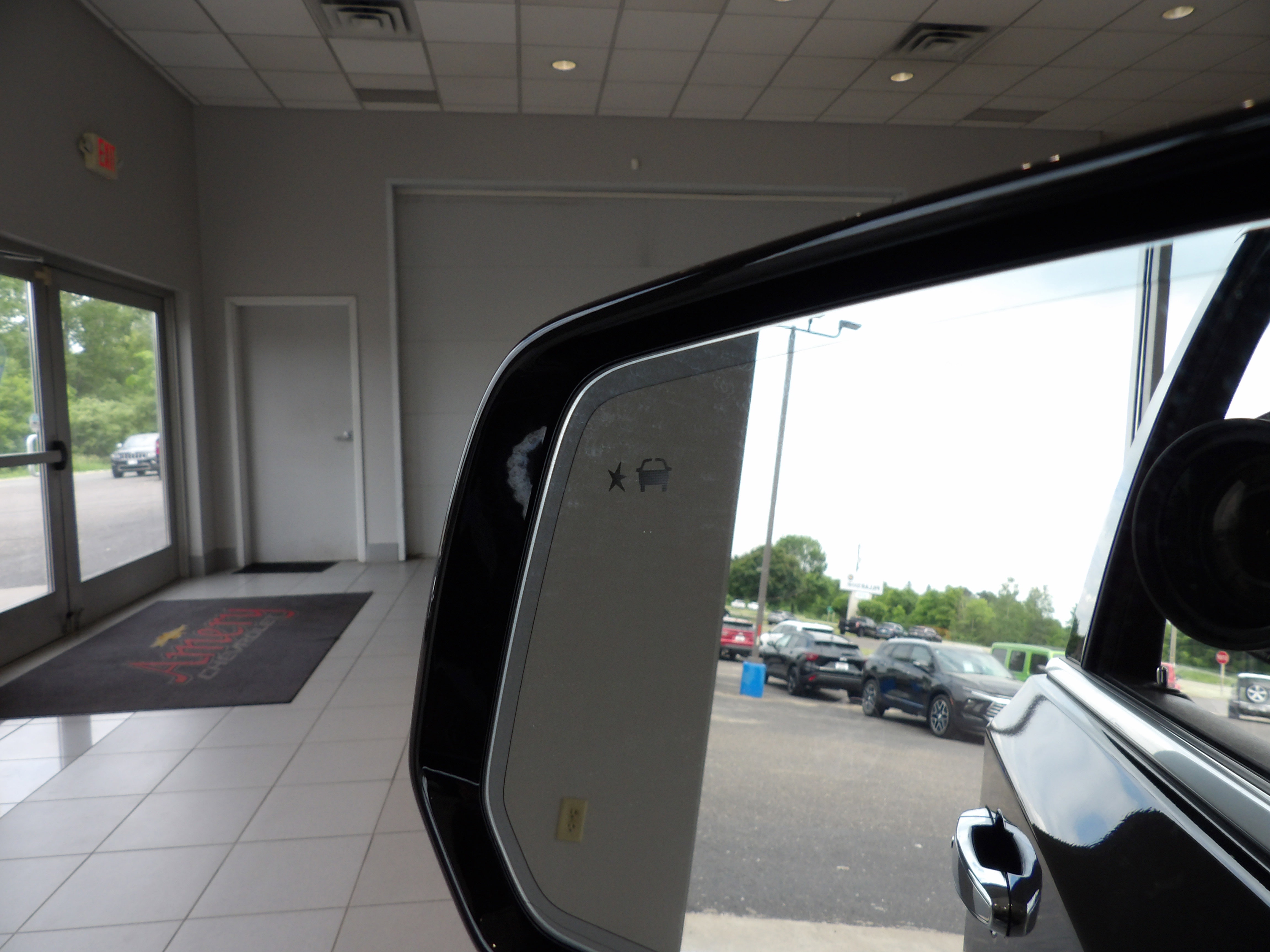 Used 2018 Chevrolet Traverse Premier AWD/4WD image 7