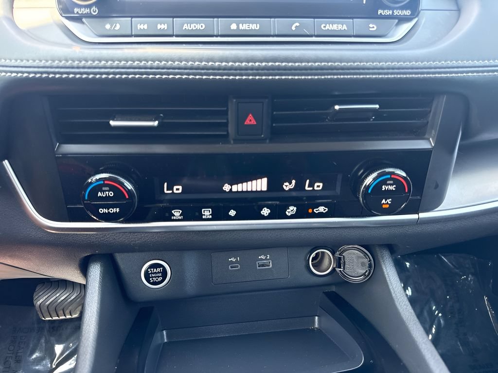 Used 2023 Nissan Rogue SV FWD image 11