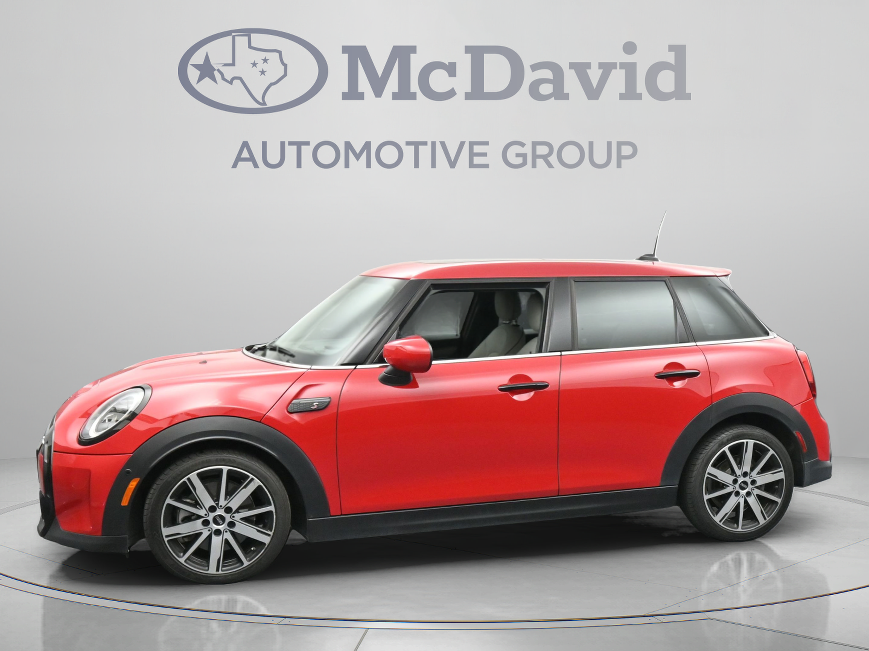 Used 2024 MINI Cooper S FWD image 5