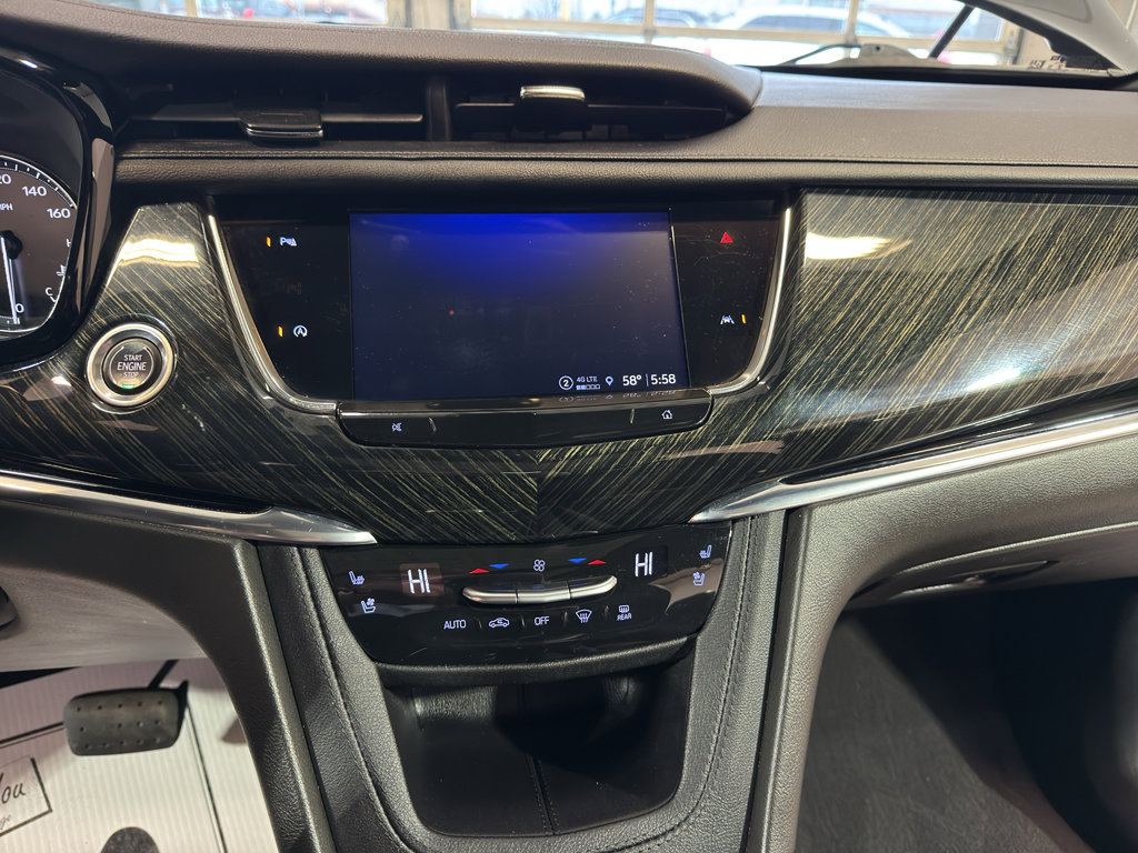 Used 2022 Cadillac XT6 Premium Luxury image 18
