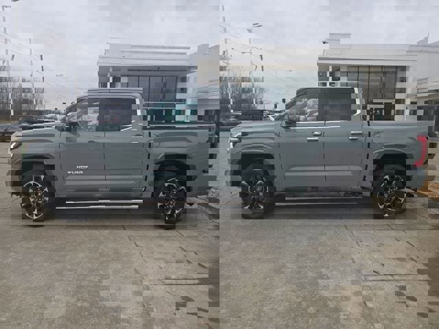 Used 2025 Toyota Tundra Limited image 2