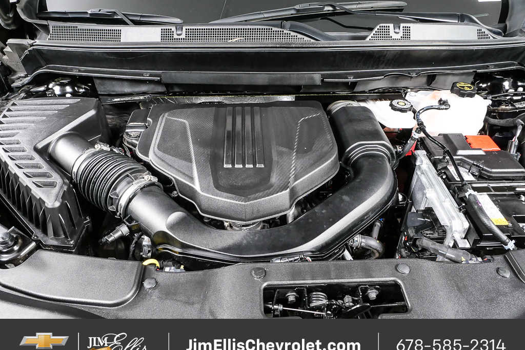 Used 2025 Chevrolet Traverse LT FWD image 36