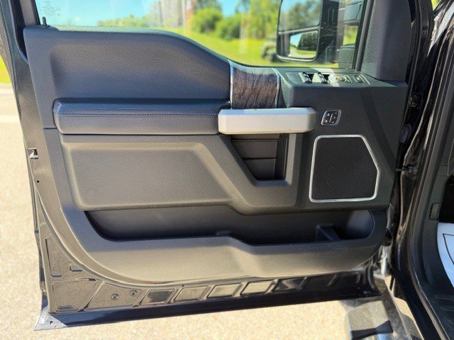 Used 2019 Ford F350 Lariat w/ Lariat Ultimate Package image 10
