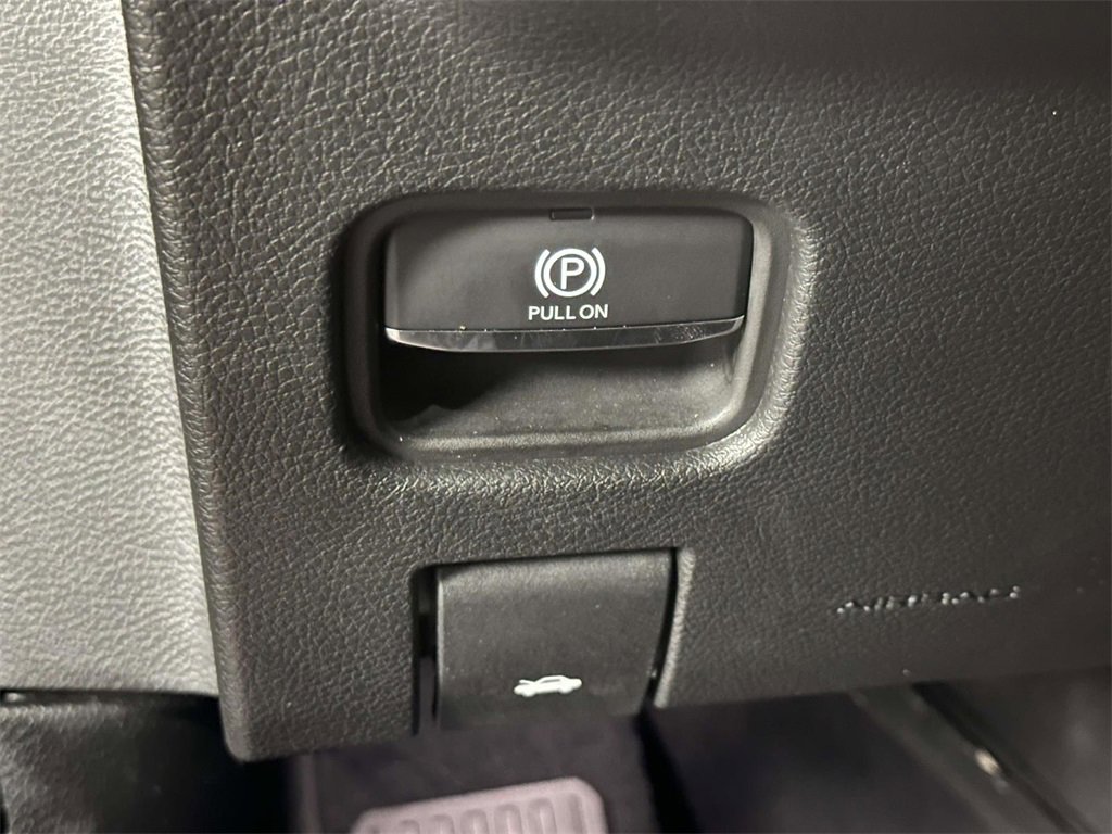 Used 2023 Jeep Grand Cherokee L Limited image 25