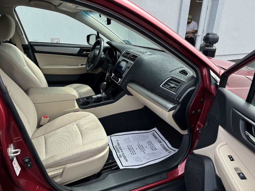Used 2018 Subaru Outback 2.5i Premium AWD/4WD image 12
