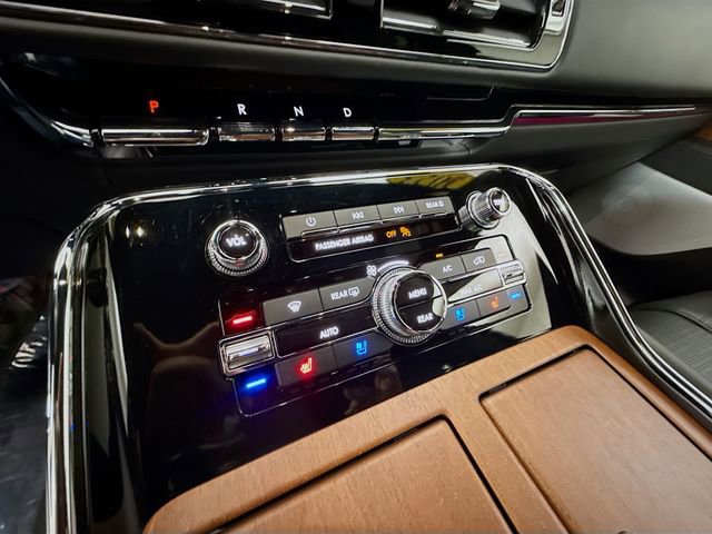 Used 2023 Lincoln Navigator L Black Label image 16