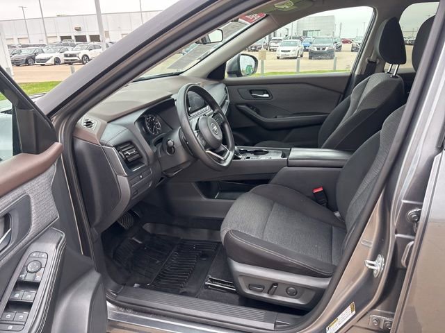 Used 2021 Nissan Rogue SV FWD image 8