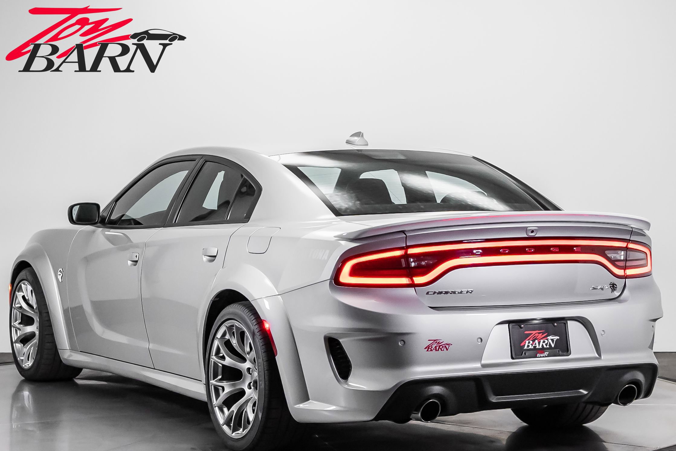 Used 2020 Dodge Charger SRT Hellcat w/ Harman/Kardon Audio Group RWD image 3
