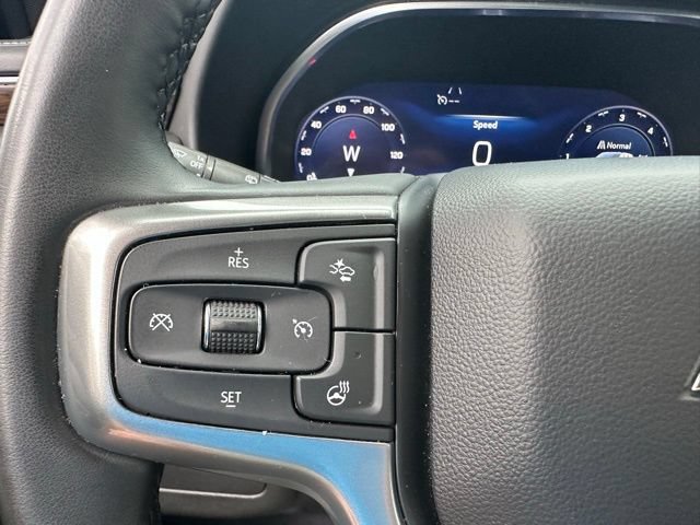Used 2024 Chevrolet Tahoe Premier AWD/4WD image 25