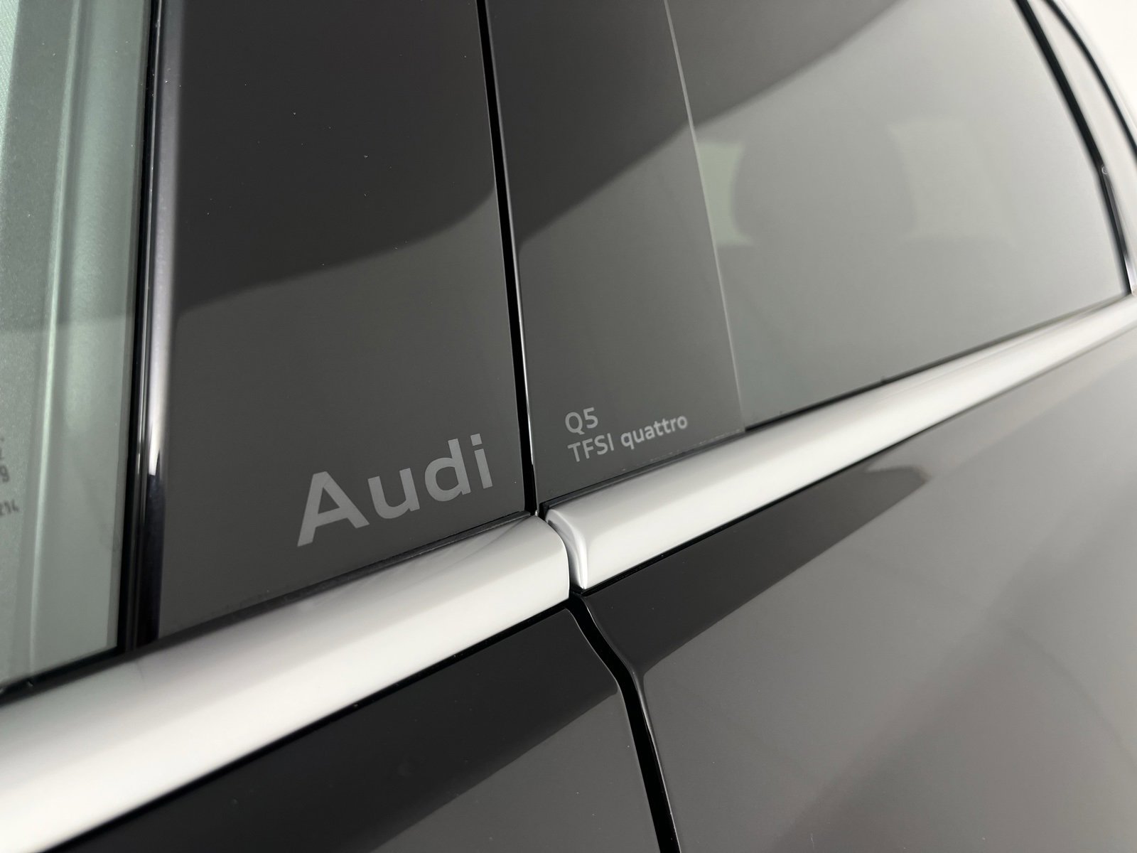 Used 2025 Audi Q5 2.0T Premium Plus w/ Premium Plus image 5