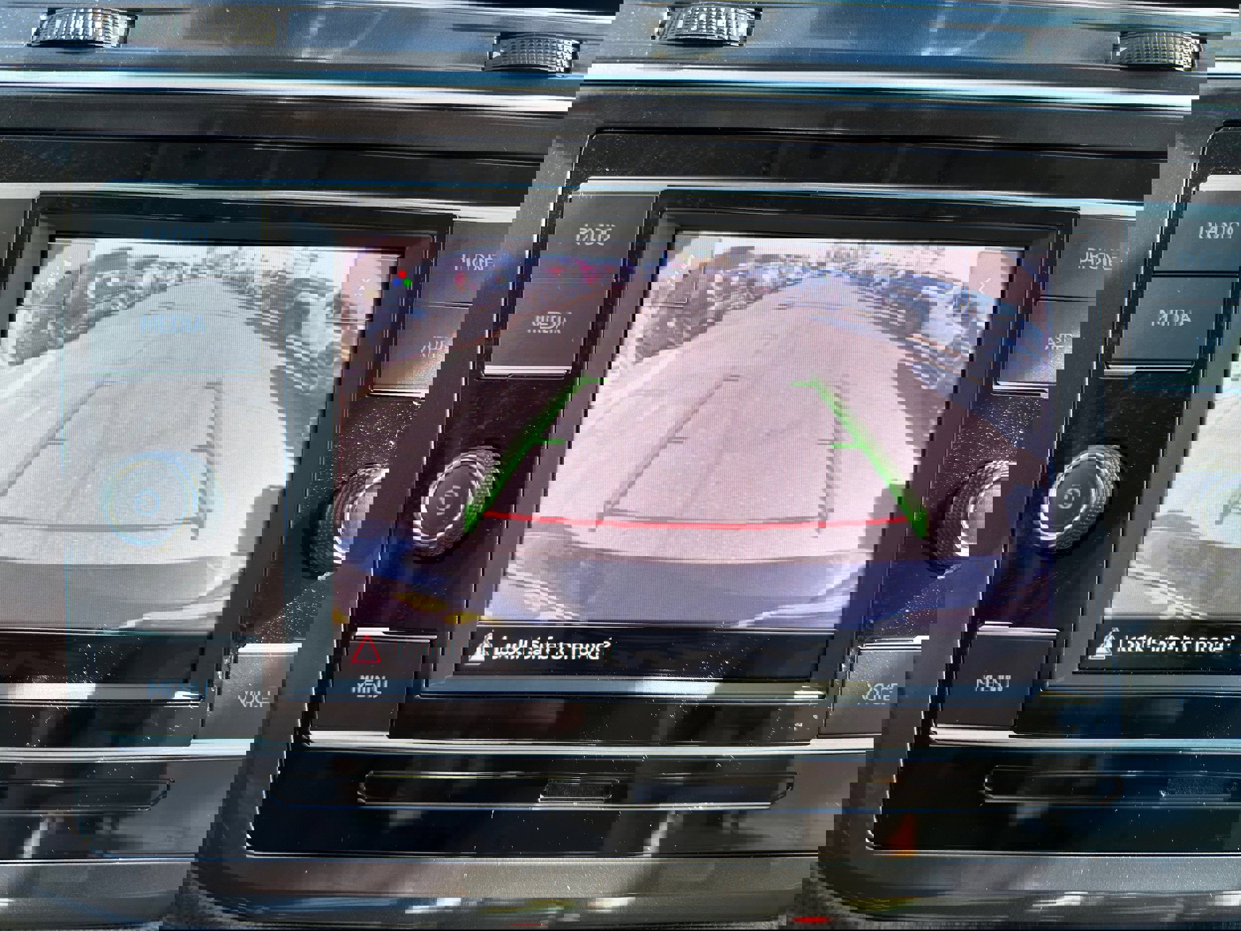 Used 2024 Volkswagen Tiguan S image 35