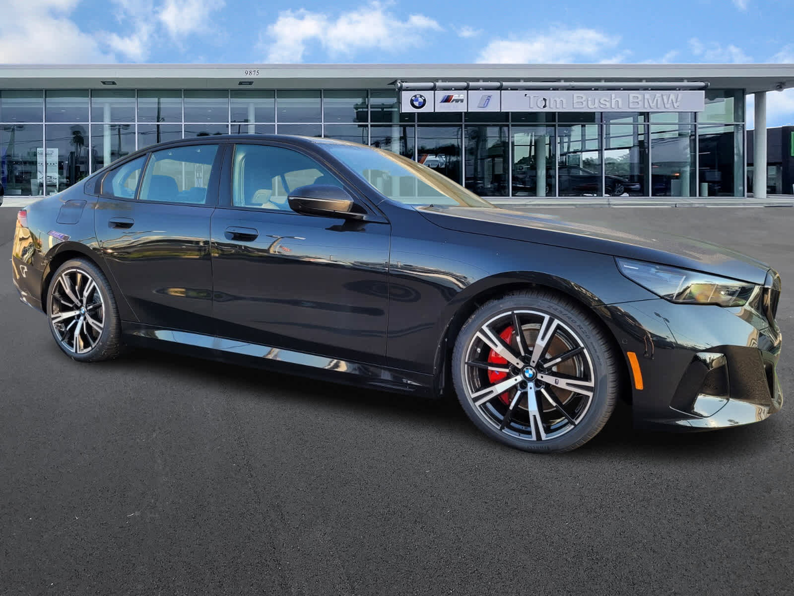 New 2026 BMW 550e xDrive w/ Executive Package image 1