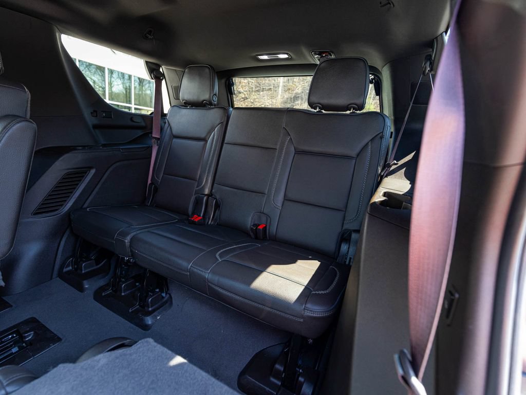 Used 2024 GMC Yukon Denali AWD/4WD image 28