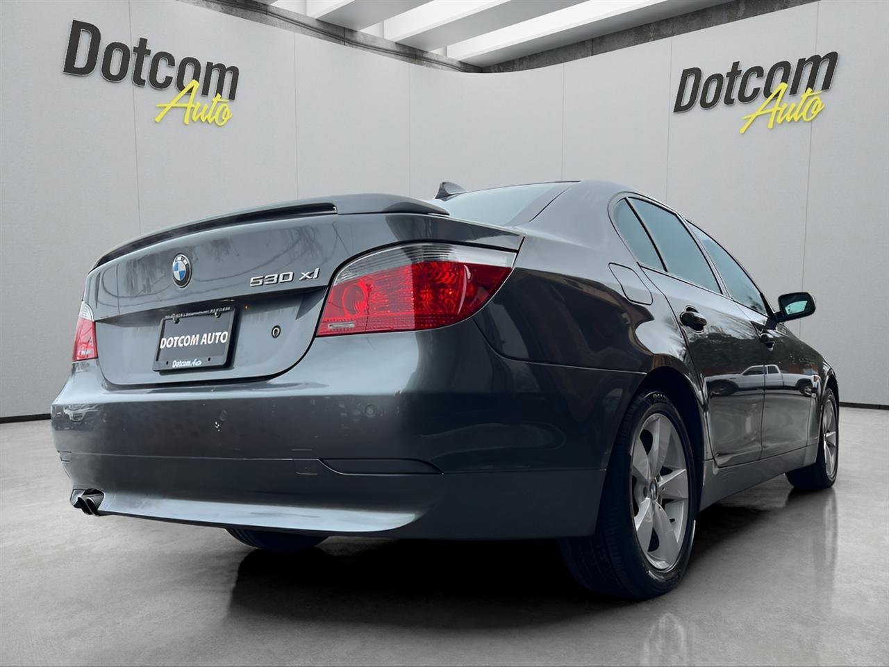 Used 2006 BMW 530xi Sedan image 11