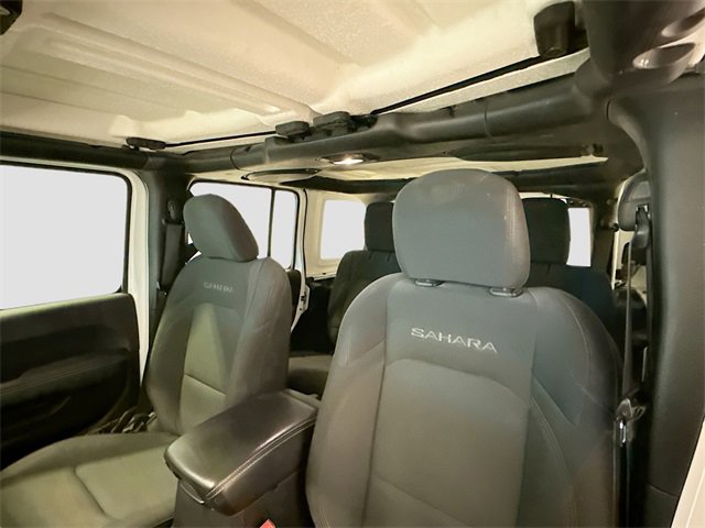 Used 2018 Jeep Wrangler Unlimited Sahara image 19