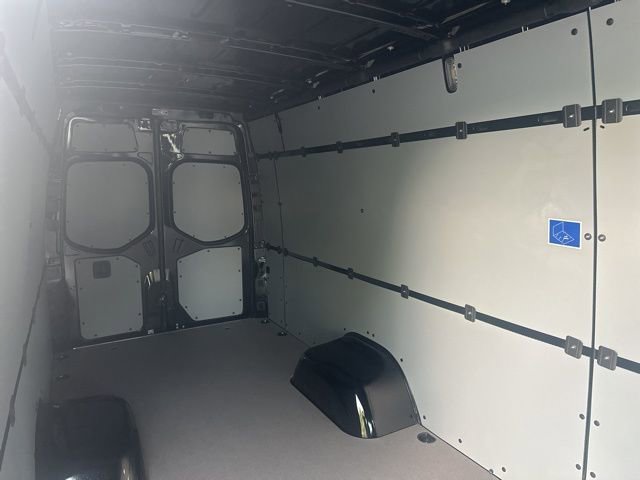New 2025 Mercedes-Benz Sprinter 4500 image 27