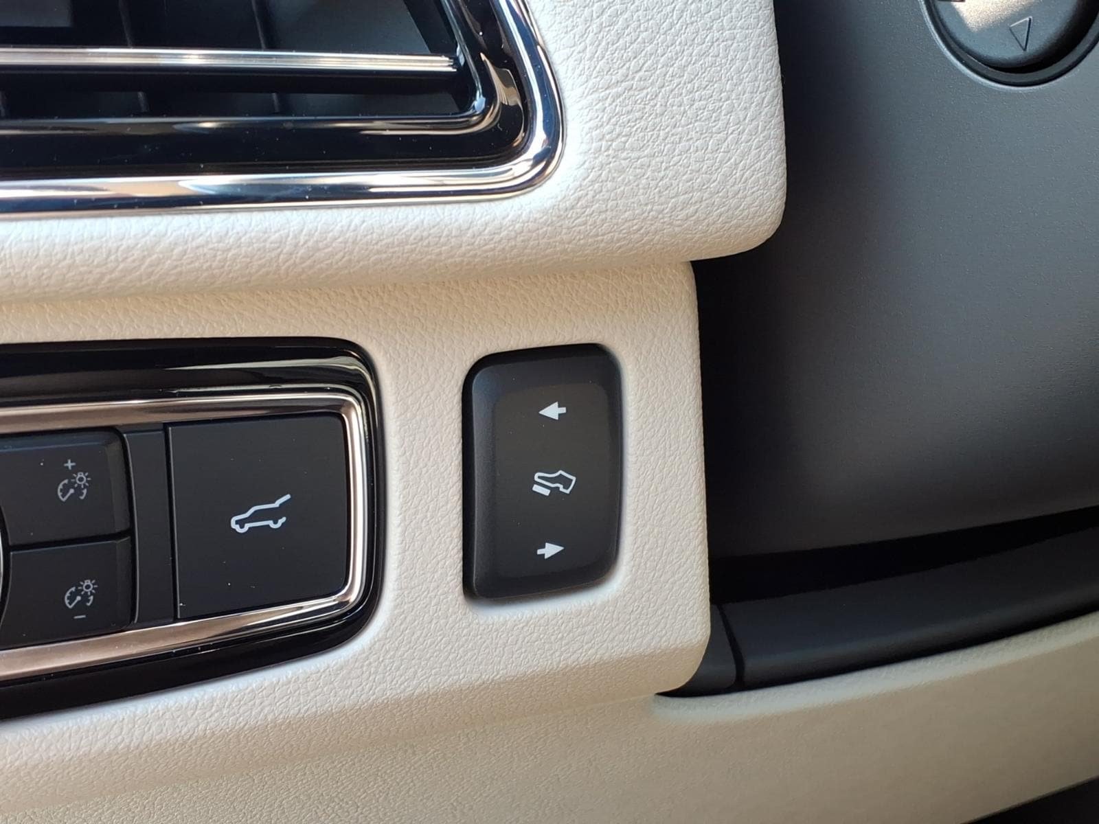 Used 2019 Lincoln Navigator Reserve AWD/4WD image 26