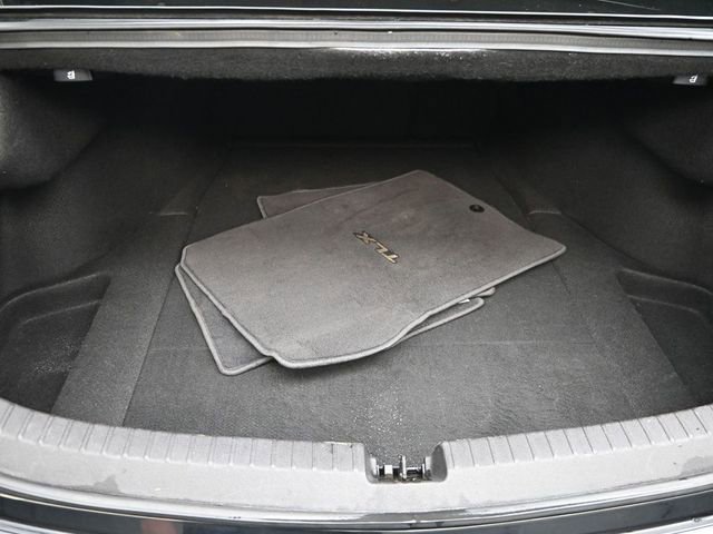 Used 2017 Acura TLX image 18