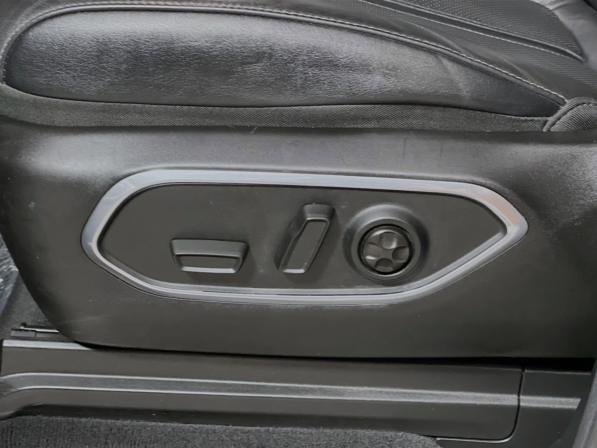 Used 2022 Jeep Wagoneer Series II image 16