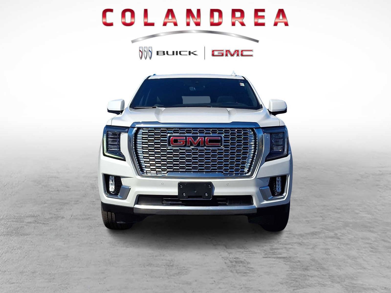 Used 2021 GMC Yukon Denali w/ Denali Premium Package image 2
