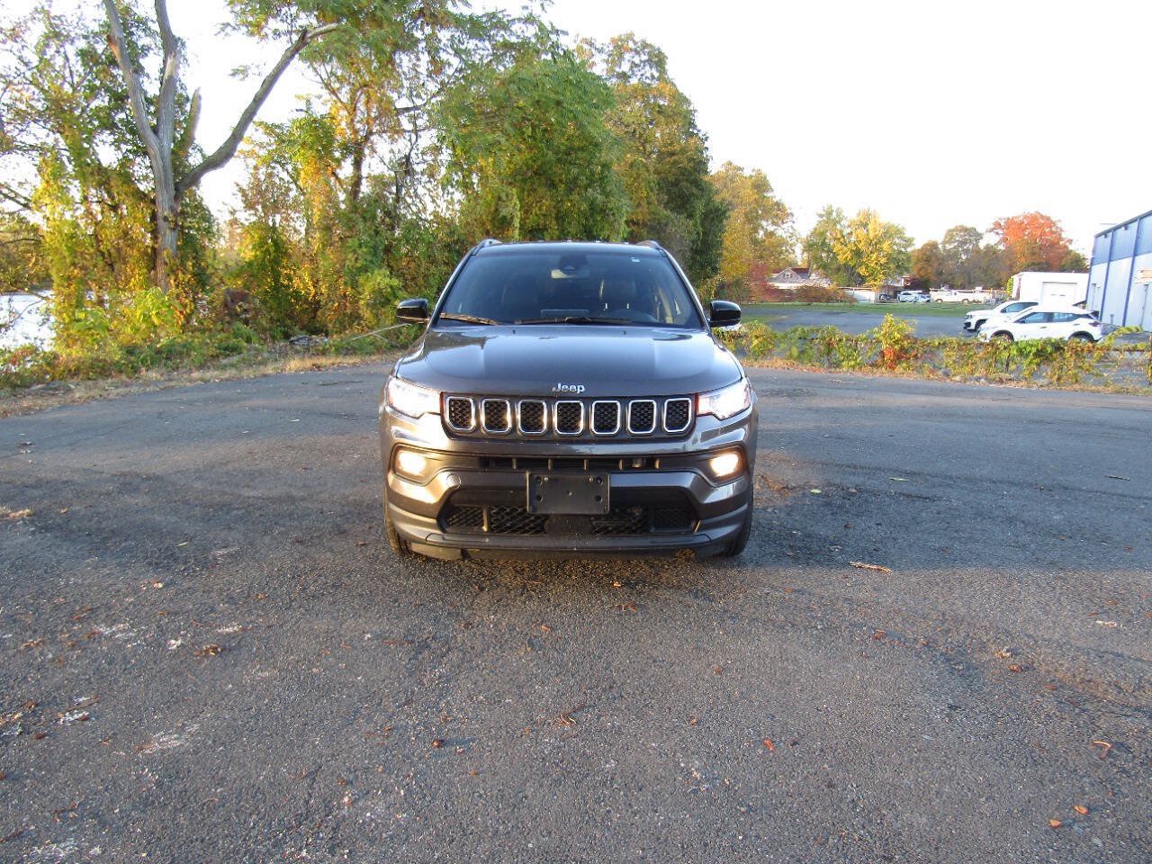 Used 2024 Jeep Compass Latitude AWD/4WD image 34