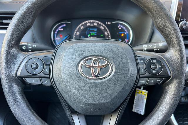 Certified 2023 Toyota RAV4 LE AWD/4WD image 24