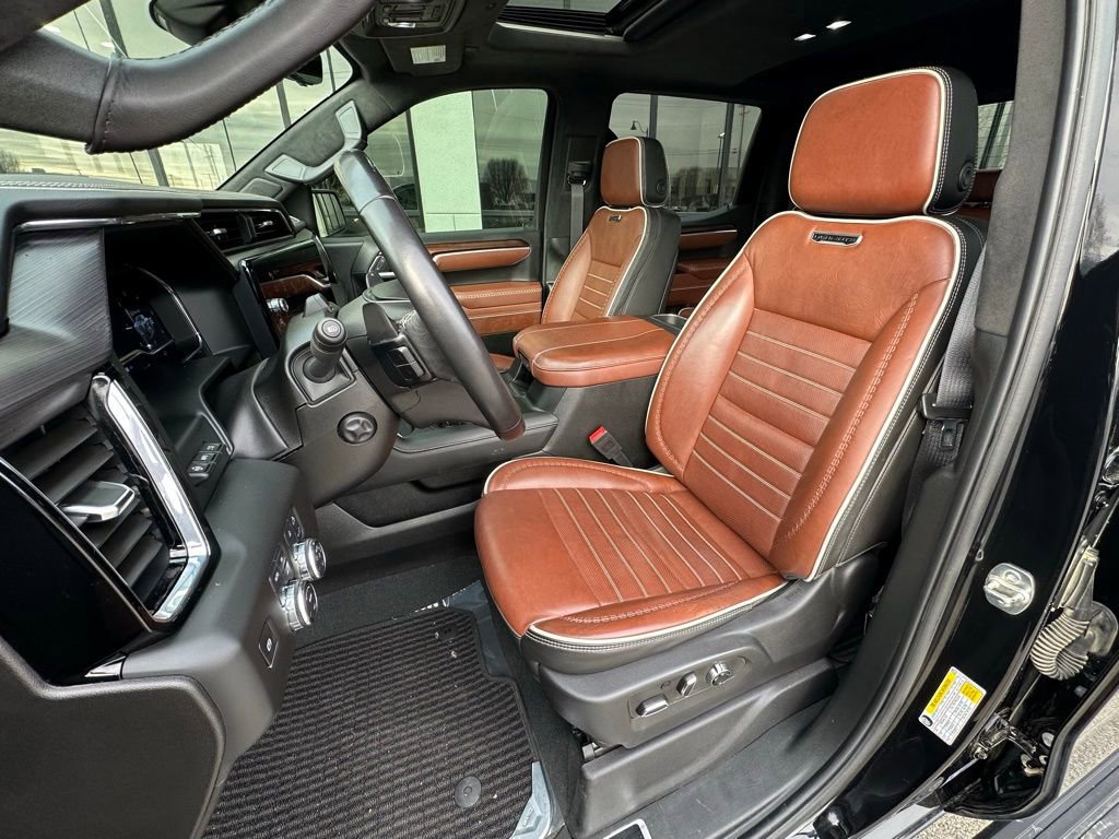 Used 2025 GMC Sierra 1500 Denali Ultimate image 18