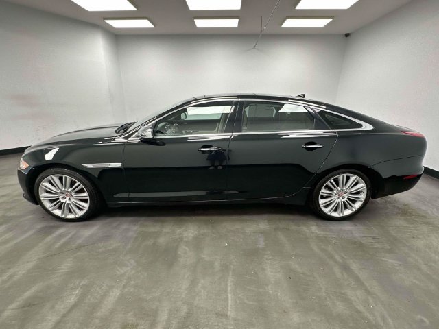 Used 2015 Jaguar XJ L Portfolio AWD/4WD image 11