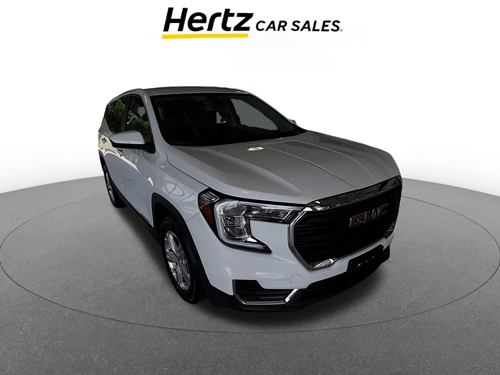 Used 2024 GMC Terrain SLE image 1