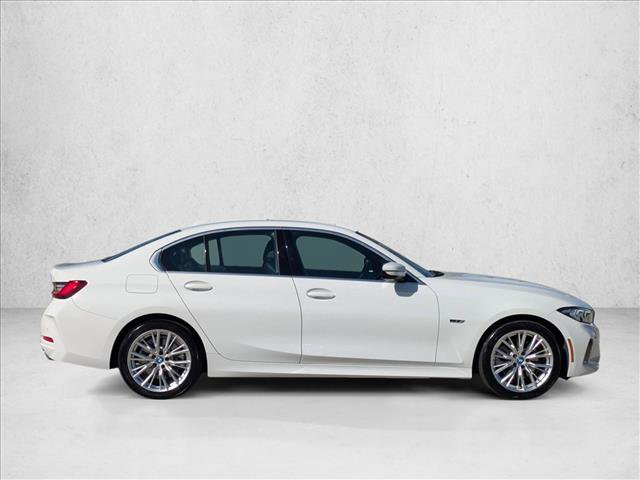 Used 2023 BMW 330e w/ Convenience Package image 4
