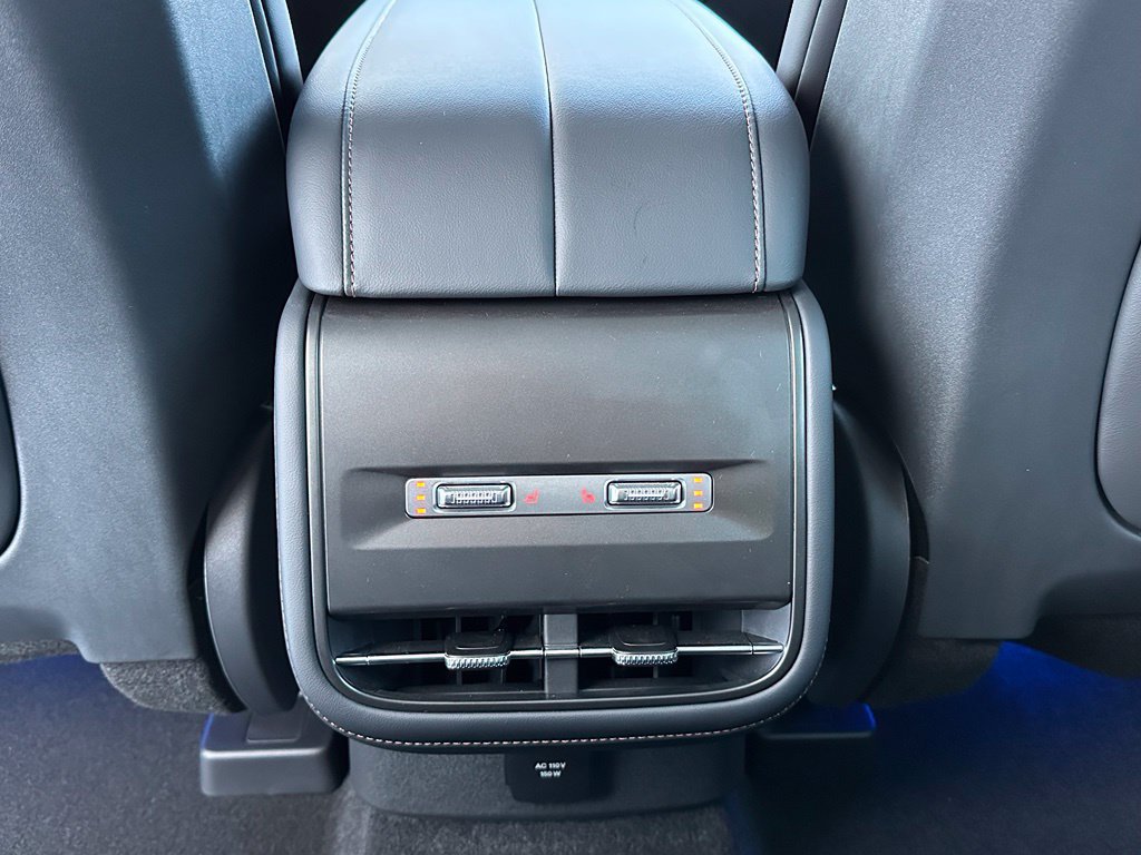 New 2026 Lincoln Nautilus Reserve w/ Jet Appearance Package AWD/4WD image 20