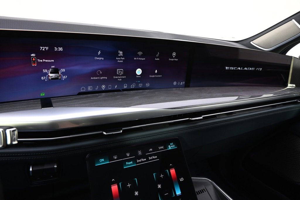 New 2025 Cadillac Escalade IQ Sport 2 image 28