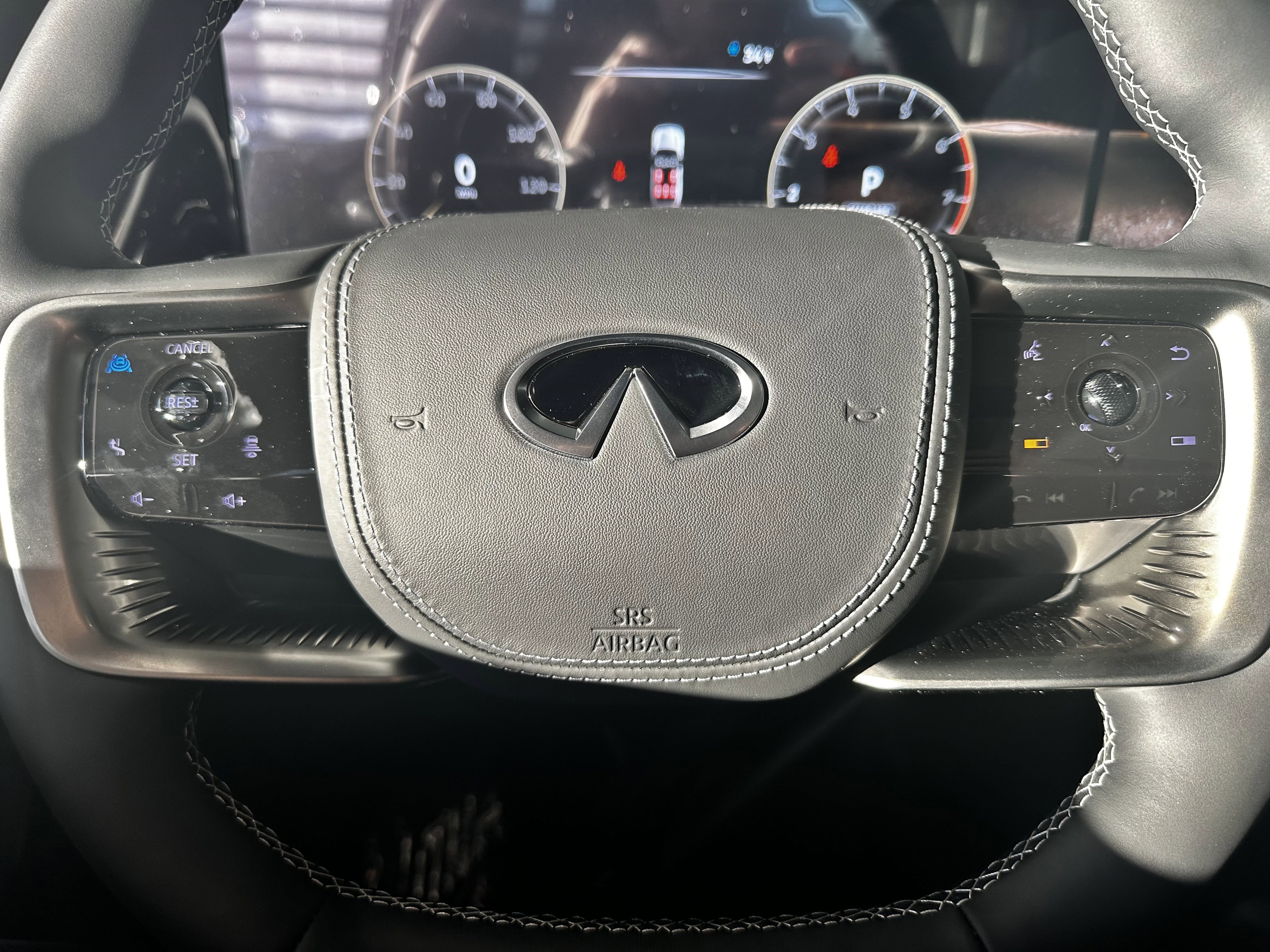 New 2026 INFINITI QX80 Autograph w/ Premium Cargo Package image 16