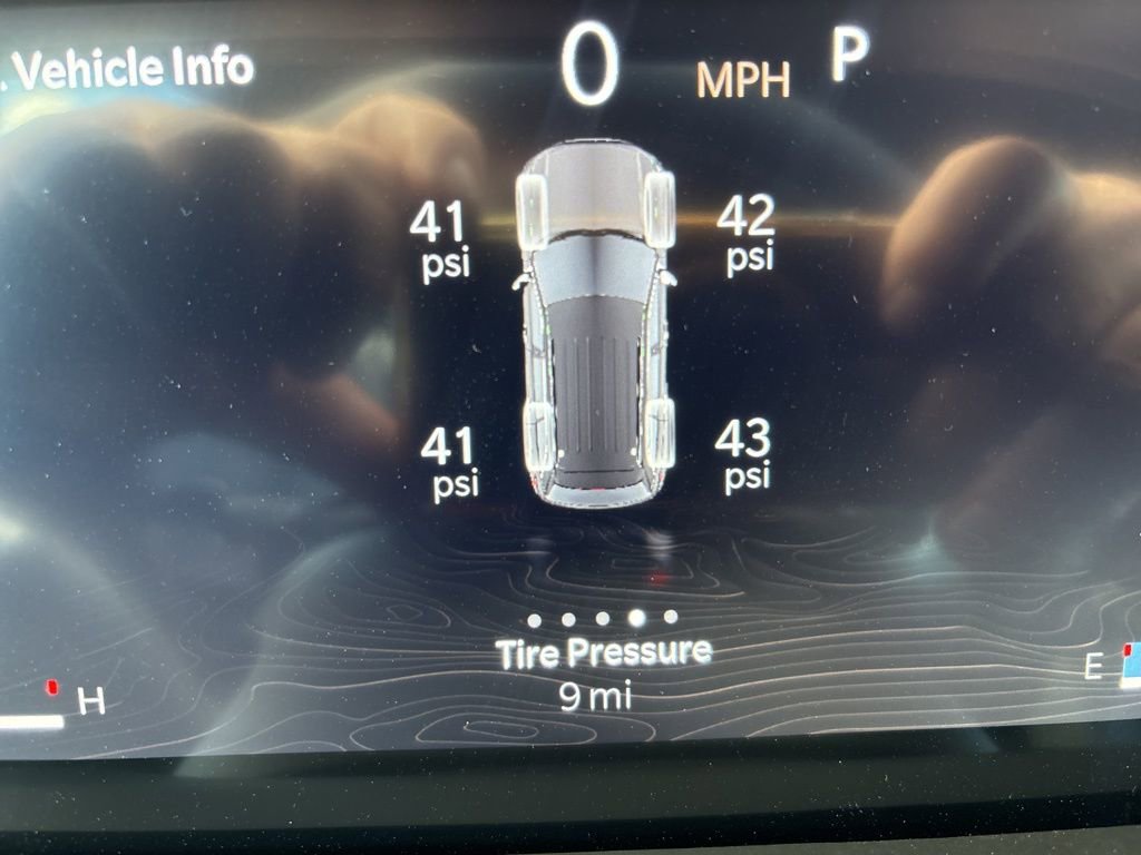 New 2025 Jeep Grand Cherokee Altitude image 31