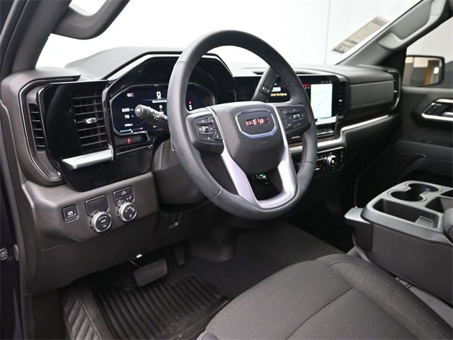 New 2026 GMC Sierra 1500 SLE image 8